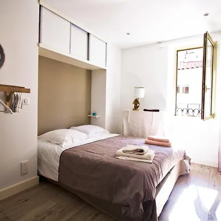 Chez Jade شقة كان